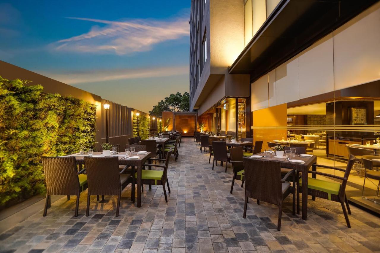 Lemon Tree Hotel Viman Nagar Pune Eksteriør bilde